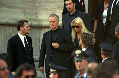 ha quale cimitero è sepolto gianni versace|gianni versace funerals.